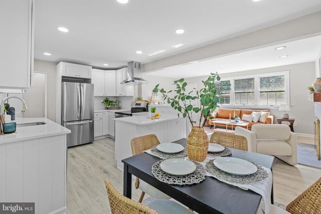 2520 BUCKELEW DR, Falls Church, VA 22046