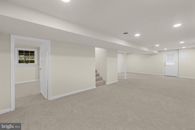 2520 BUCKELEW DR, Falls Church, VA 22046