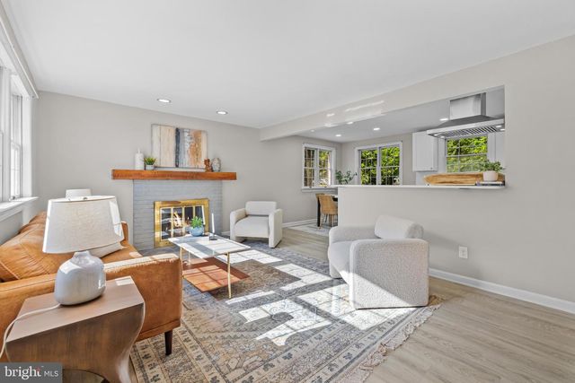2520 BUCKELEW DR, Falls Church, VA 22046