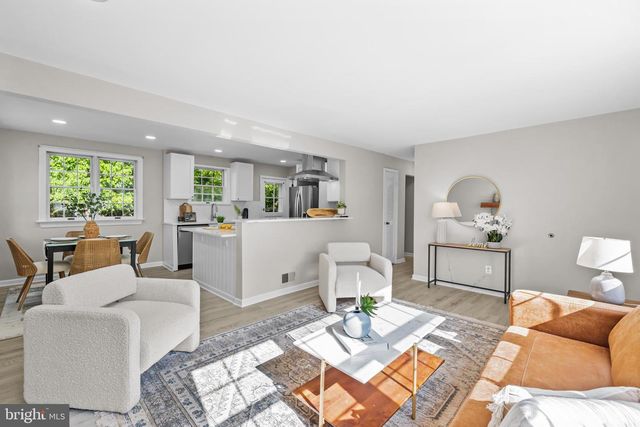 2520 BUCKELEW DR, Falls Church, VA 22046