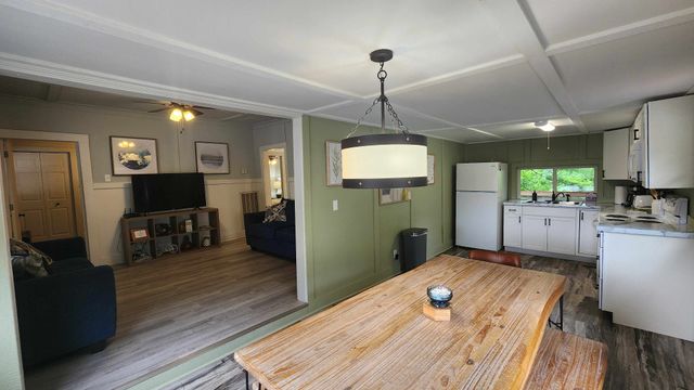 450 Cedar Hill Rd, Celina, TN 38551