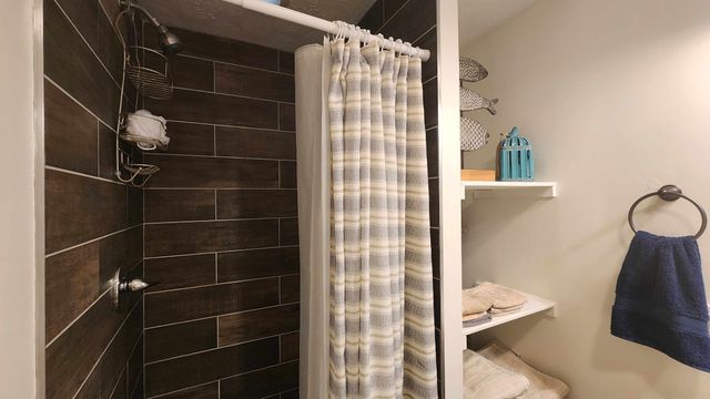 450 Cedar Hill Rd, Celina, TN 38551
