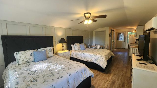 450 Cedar Hill Rd, Celina, TN 38551
