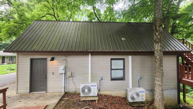 450 Cedar Hill Rd, Celina, TN 38551