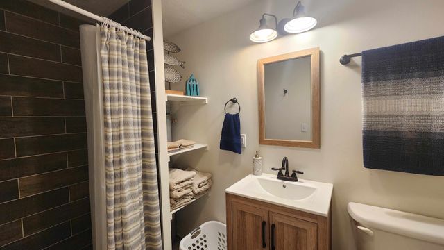 450 Cedar Hill Rd, Celina, TN 38551