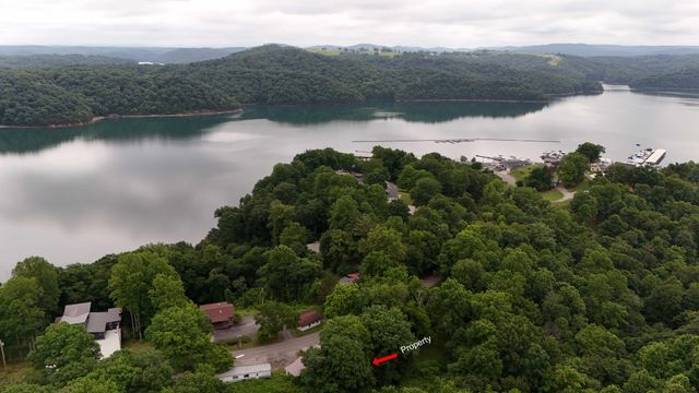 450 Cedar Hill Rd, Celina, TN 38551