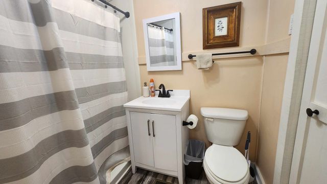 450 Cedar Hill Rd, Celina, TN 38551