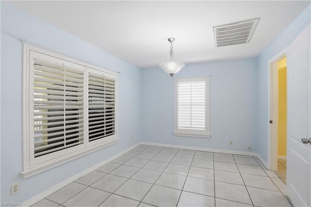 3622 NE 18th PL, Cape Coral, FL 33909