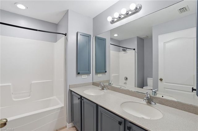 3622 NE 18th PL, Cape Coral, FL 33909