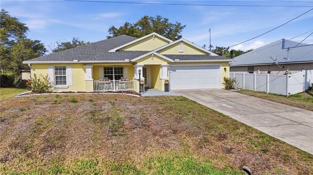 3622 NE 18th PL, Cape Coral, FL 33909