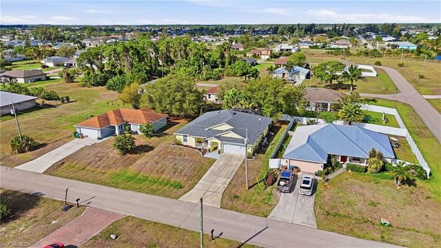 3622 NE 18th PL, Cape Coral, FL 33909