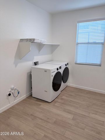 4323 W Palace Station Road, New River, AZ 85087