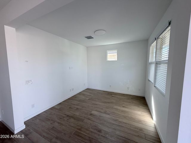 4323 W Palace Station Road, New River, AZ 85087