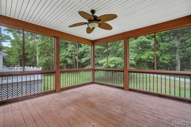 950 Du Pre Circle, St Peters, MO 63376