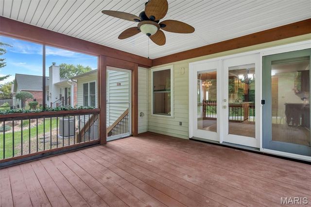 950 Du Pre Circle, St Peters, MO 63376