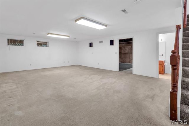 950 Du Pre Circle, St Peters, MO 63376