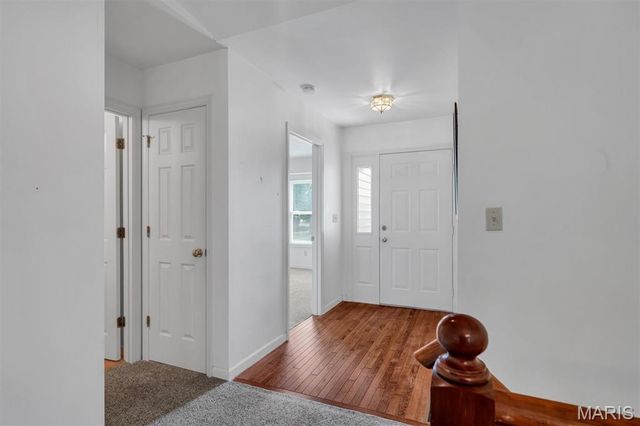 950 Du Pre Circle, St Peters, MO 63376