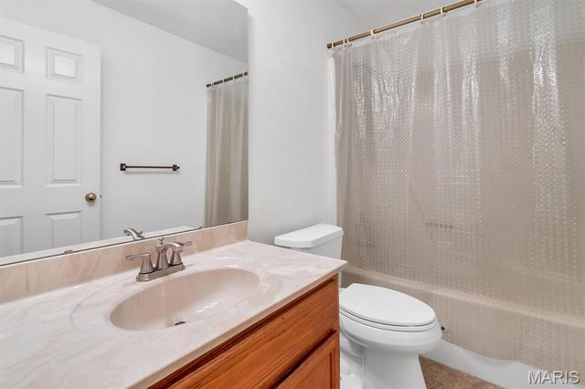 950 Du Pre Circle, St Peters, MO 63376