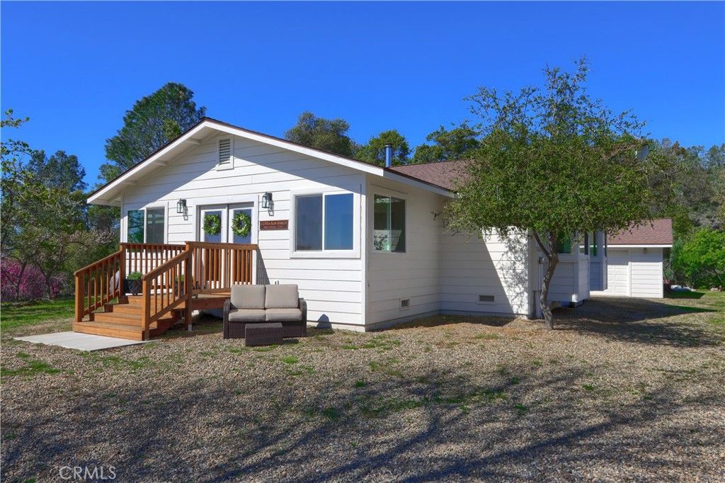 Image 2 of property listing at 4740 Grist Road, Mariposa, CA 95338