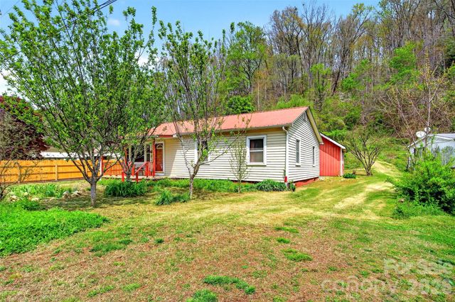 522 Old Us 70 Highway W, Old Fort, NC 28762