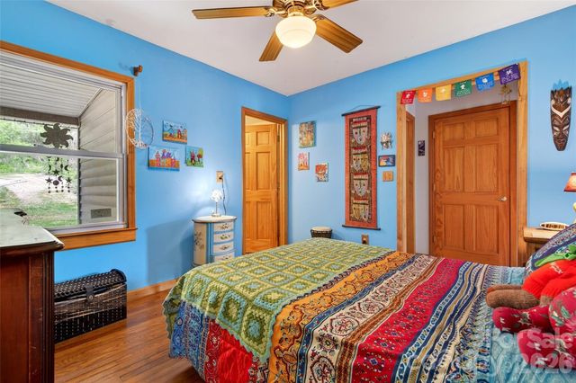 522 Old Us 70 Highway W, Old Fort, NC 28762