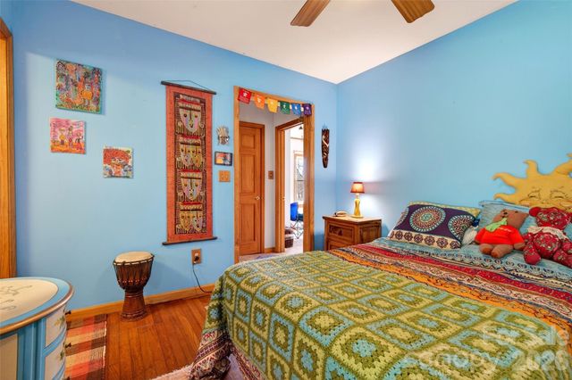 522 Old Us 70 Highway W, Old Fort, NC 28762