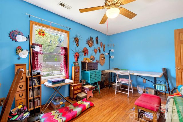 522 Old Us 70 Highway W, Old Fort, NC 28762