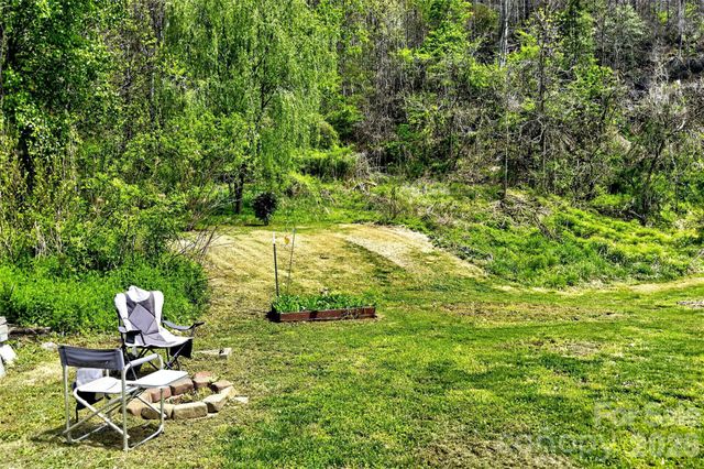 522 Old Us 70 Highway W, Old Fort, NC 28762