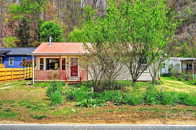 522 Old Us 70 Highway W, Old Fort, NC 28762