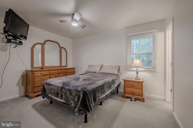 38 OLD CHESTNUT RD, Elkton, MD 21921