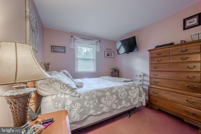 38 OLD CHESTNUT RD, Elkton, MD 21921