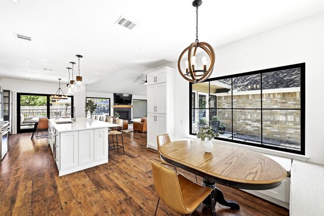 11510 Autumn Ridge DR, Austin, TX 78759