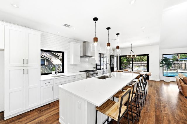 11510 Autumn Ridge DR, Austin, TX 78759