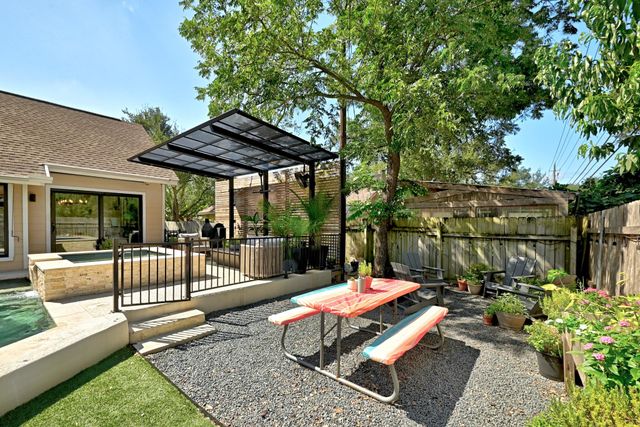 11510 Autumn Ridge DR, Austin, TX 78759