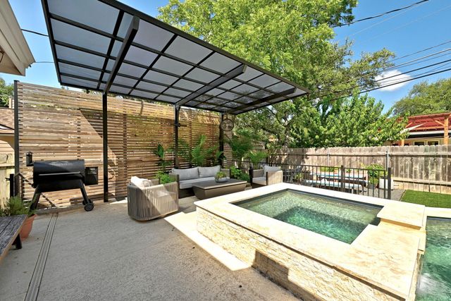 11510 Autumn Ridge DR, Austin, TX 78759