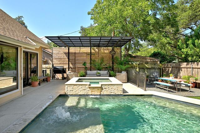 11510 Autumn Ridge DR, Austin, TX 78759