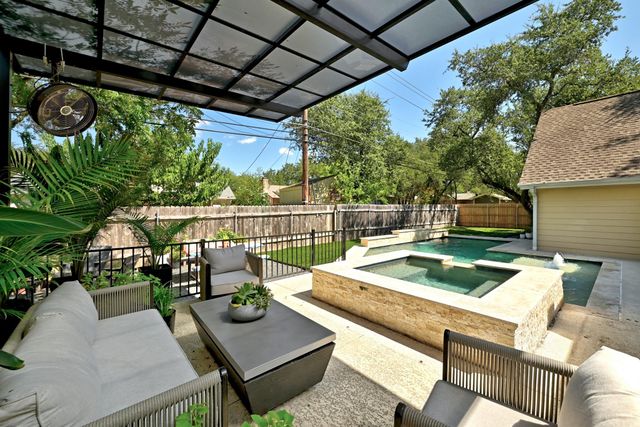 11510 Autumn Ridge DR, Austin, TX 78759