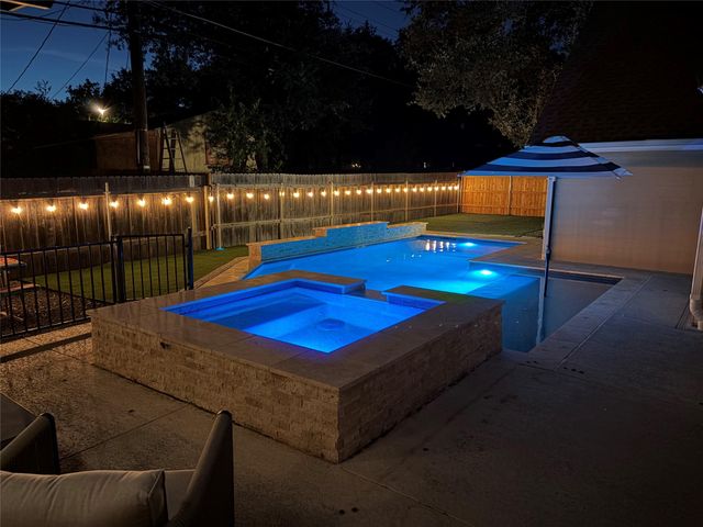 11510 Autumn Ridge DR, Austin, TX 78759