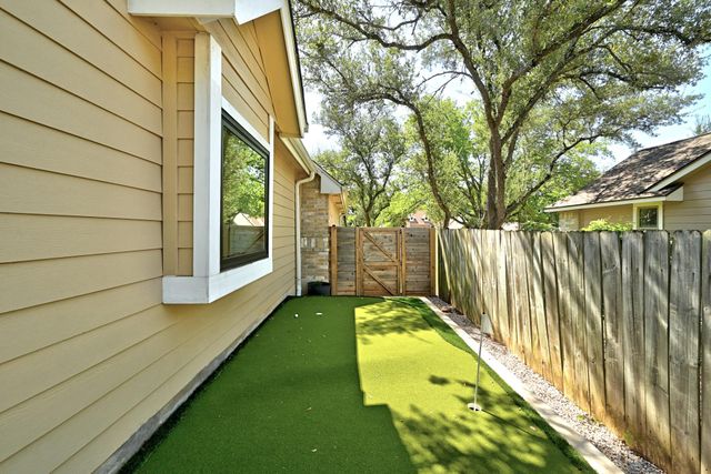 11510 Autumn Ridge DR, Austin, TX 78759