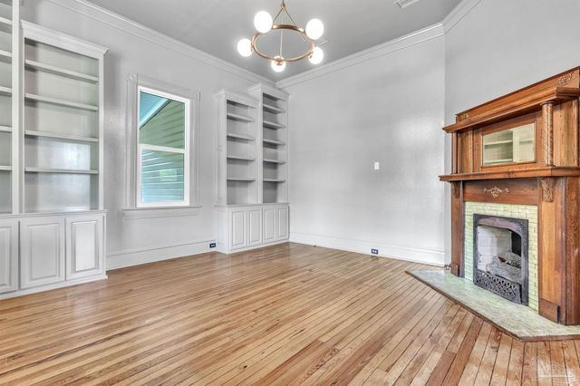 1305 N 15th Ave, Pensacola, FL 32503