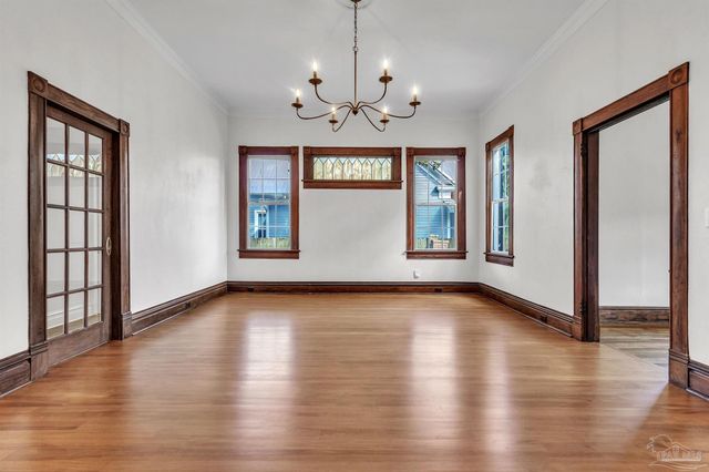 1305 N 15th Ave, Pensacola, FL 32503