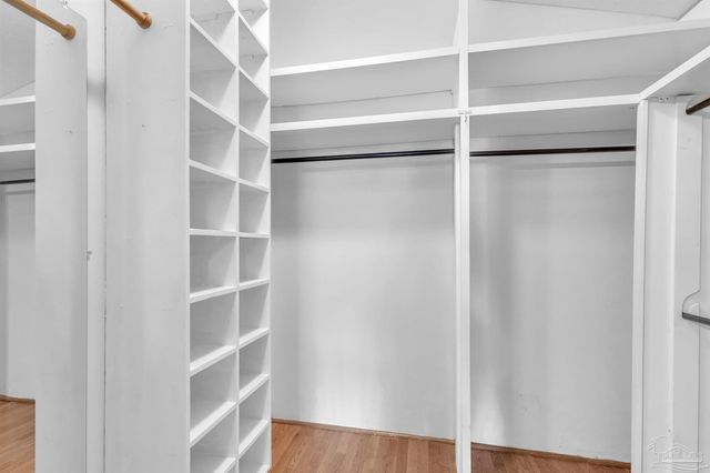 1305 N 15th Ave, Pensacola, FL 32503