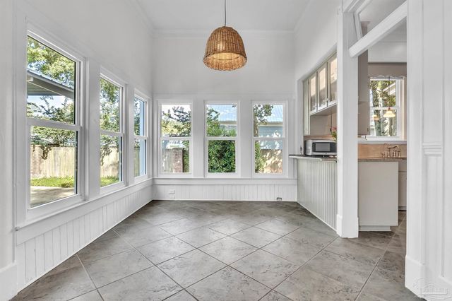 1305 N 15th Ave, Pensacola, FL 32503