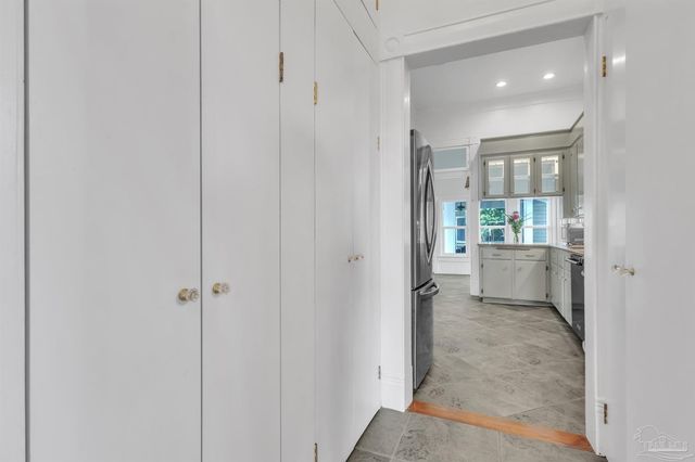 1305 N 15th Ave, Pensacola, FL 32503