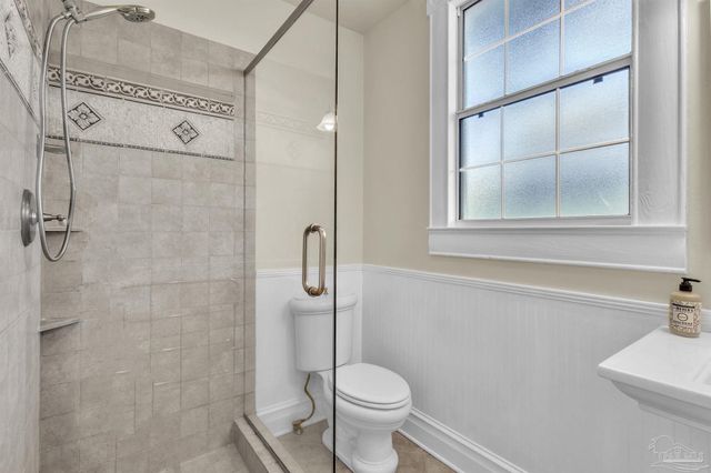 1305 N 15th Ave, Pensacola, FL 32503