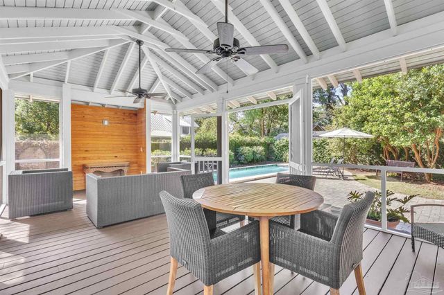 1305 N 15th Ave, Pensacola, FL 32503