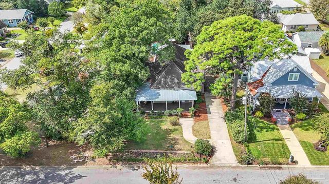 1305 N 15th Ave, Pensacola, FL 32503