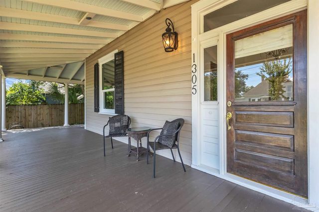 1305 N 15th Ave, Pensacola, FL 32503