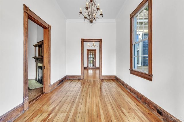 1305 N 15th Ave, Pensacola, FL 32503