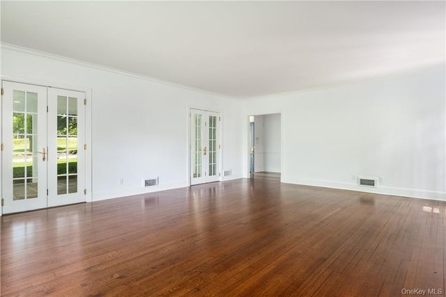 11 SUNSET Lane, Rye, NY 10580